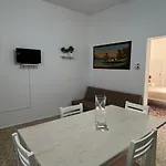 A Due Passi Dal Mare... * Capilungo