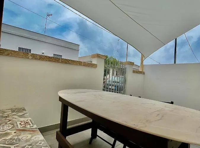 A Due Passi Dal Mare...