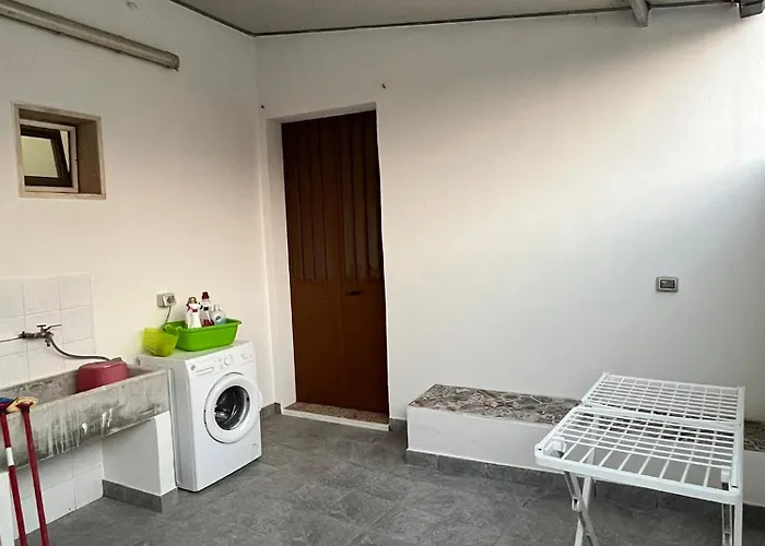 A Due Passi Dal Mare... Casa de Férias